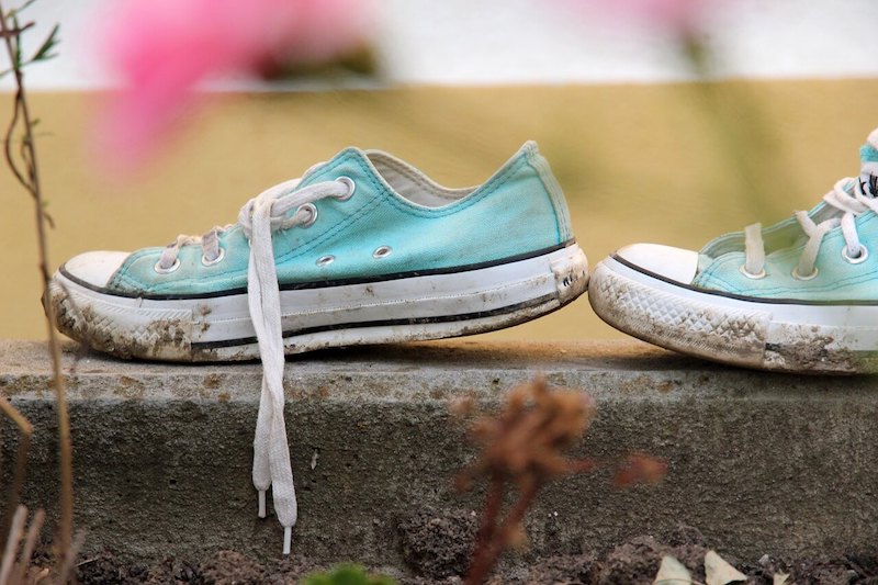 sneakers sneakers